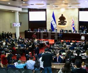 La aprobación de estos dos contratos de energía fue respaldado por Libre.