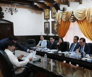 El documento de 11 páginas en el que se detallan los delitos que se le atribuyen dentro del caso fue escuchado por Johel Zelaya.