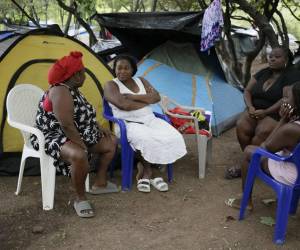La protesta fue instalada por la Organización Fraternal Negra Hondureña (Ofraneh) bajo carácter indefinido, según informó su coordinadora, Miriam Miranda.