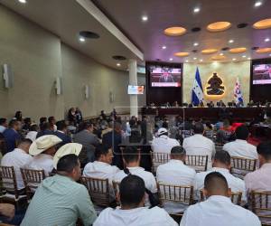 Los alcaldes de 75 municipios se encuentran en el Congreso.