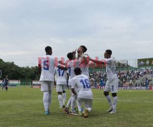 La H toca la gloria al vencer 4-1 a la débil selección de Curazao.