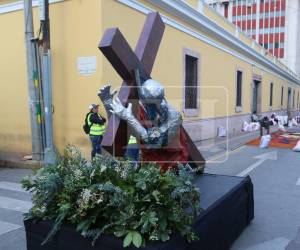 Los actos religiosos de la capital de Honduras se desarrollan a partir de este jueves; las alfombras ya embellecen la avenida Cervantes.