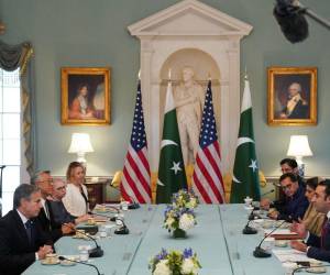 El jefe de la diplomacia estadounidense se reunió con su homólogo pakistaní, Bilawal Bhutto Zardari.