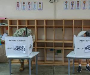 Más de 27,3 millones de peruanos están llamados a las urnas para elegir a la opción que obtendrá el derecho de gobernar el país por los próximos cinco años (.