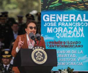 La ceremonia solemne fue encabezada por la presidenta Xiomara Castro y el secretario de Defensa.