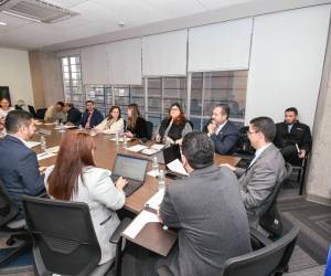 Representantes del Gobierno, del sector laboral y empresarial, así como el Colegio Médico de Honduras se reunieron para presentar elegir a la junta directiva del Seguro Social.