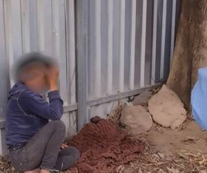 El hallazgo ocurrió en el barrio El Carmen, específicamente en una esquina frente a la Casa de la Cultura.