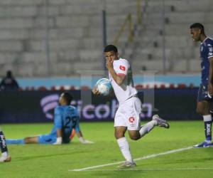 Imágenes del desarrollo del partido.