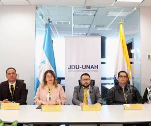 Los integrantes de la Junta de Dirección Universitaria lanzaron la convocatoria para el cargo en la Vicerrectoría de Relaciones Internacionales.