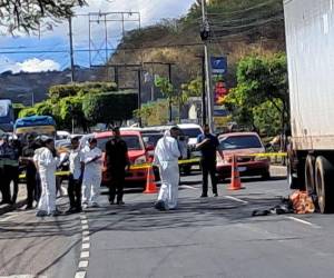 Un motociclista perdió la vida este sábado -17 de enero- tras impactar contra un pesado vehículo en el bulevar Fuerzas Armadas de Tegucigalpa.