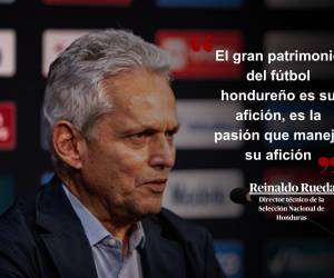 Luego de conseguir una histórica clasificación al vencer a Panamá en la Copa Oro 2025, el entrenador de la Selección Nacional de Honduras, Reinaldo Rueda, compartió reflexiones profundas sobre el esfuerzo del equipo, la resiliencia de sus jugadores y el papel fundamental de la afición catracha. Estas son las frases que marcaron su análisis del partido y el camino de la H en el torneo.