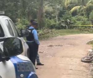 El hombre se conducía en una motocicleta cuando fue atacado.