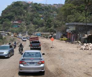 Nahúm Benítez, representante del sector empresarial, cuestionó el avance de la ampliación de la salida a Olancho y aseguró que en la zona “no se ve una obra consolidada”.