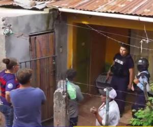 Las autoridades informaron que el sospechoso ya fue detenido y permanece bajo resguardo policial mientras se desarrollan las investigaciones.