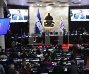 Liberales y nacionalistas reaccionan a negativa de Marlon Ochoa de asistir a juicio político.