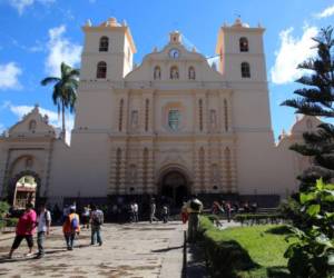 Las glesias como la Catedral San Miguel Arcángel, mercados y parques del centro histórico serán parte de los recorridos guiados gratuitos impulsados por la Alcaldía en Semana Santa.