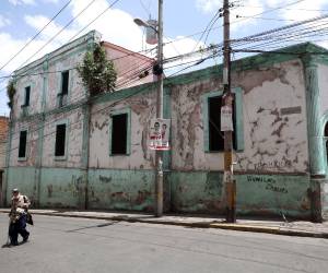 La falta de intervención mantiene expuesto al deterioro el edificio histórico donde funcionó la Hemeroteca Nacional Ramón Rosa.