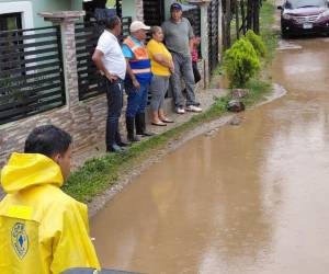 Cinco municipio de Olancho permanecen en alerta verde, mientras las autoridades buscan a dos personas desaparecidas en río Patuca.
