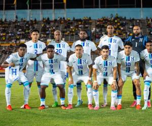 El defensor central sufrió un fuerte golpe en el tobillo izquierdo durante el primer tiempo del partido ante Jamaica.