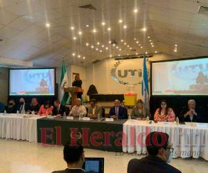 Los 14 miembros de la Junta Nominadora se reunieron ayer por primera vez para elegir sus autoridades internas.