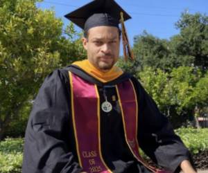 Los servicios secretos estadounidenses redujeron y arrestaron este sábado a un joven que intentó entrar armado a la cena anual de la Asociación de Corresponsales de la Casa Blanca (WHCA), evento al que asistían el presidente Donald Trump, la primera dama y miembros del Gobierno estadounidense.