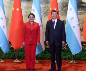 Xiomara Castro y Xi Jinping se reunieron el 12 de junio.