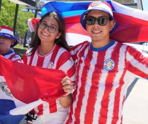 La afición paraguaya ha llegado ilusionado para el juego ante Francia.