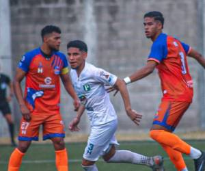 Imágenes del desarrollo del partido.