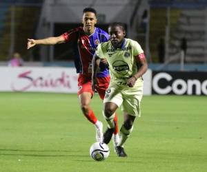 El Motagua no logra imponer su juego ante un FAS que ha sorprendido.