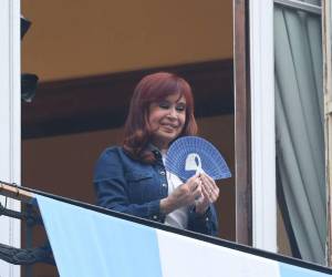 La expresidenta de Argentina se mantiene hospitalizada en Buenos Aires.