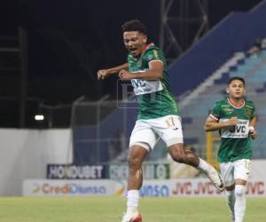 Imágenes del desarrollo del partido.