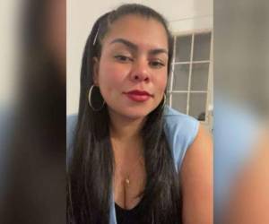 La víctima fue identificada como Yesenia Argentina Alfaro; el detenido quedó bajo custodia y es investigado.