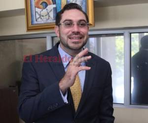 El diputado de Libre, Edgardo Castro, expresó que “en los próximos días se podría conformar una bancada independiente multipartidaria”