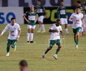 Imágenes del desarrollo del partido.