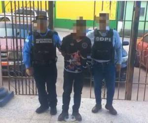 La detención se realizó en la aldea Nueva Esperanza, municipio de Las Flores.