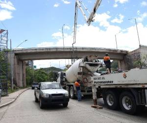 De acuerdo con la planificación oficial, la reconstrucción del puente Juan Manuel Gálvez tiene como fecha prevista de finalización diciembre de 2026.