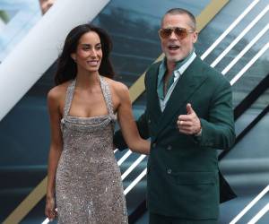 Brad Pitt se refirió públicamente a la boda de Taylor Swift y Travis Kelce durante el estreno de su nueva película, Heart Of The Beast, celebrado el miércoles en Franklin, Tennessee.
