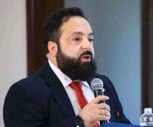 A través de su cuenta oficial en X, Redondo invitó al pueblo hondureño a acudir a partir de las 3:00 de la tarde y permanecer “todo el tiempo que sea necesario” para observar el desarrollo de la sesión.