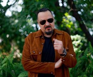 El cantautor mexicano Pepe Aguilar presenta disco homenaje a su padre. El disco reúne a distintos referentes del regional mexicano, como los integrantes de la familia Aguilar.