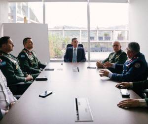 Enrique Rodríguez Burchard se reunió con la cúpula de las Fuerzas Armadas.