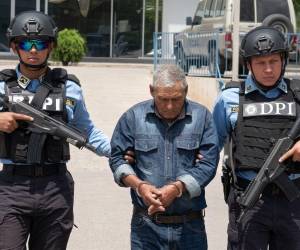 El sujeto fue capturado por agentes de la DPI y enfrentará cargos por parricidio en su grado de ejecución de tentativa.