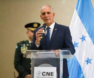 Según analistas, Nasry Asfura hereda un país sumido en la pobreza y extorsión.