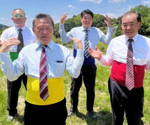 Numerosos seguidores de “ojiqun” en TikTok los alientan en cada video calificándolos de “espléndidos” o de “adorables”.