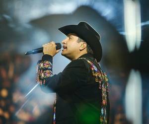 La cita de esta noche en el Estadio Héctor Chochi Sosa concentra la atención del público hondureño, ya que el concierto de Julión Álvarez dentro de su gira 42 18 promete una presentación diferente a la ofrecida en otras ciudades.