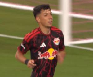 Jorge Ruvalcaba tiene en ventaja a los Red Bulls en el Nu Stadium.