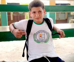 Carlos Vásquez Suazo fue asesinado junto a sus amigos Geral Padilla Castro y Jonathan Hernández Moreno eran estudiantes del colegio Perla del Ulúa, del municipio de El Progreso, Yoro.