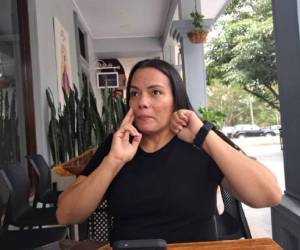 Laura fue diagnosticada cuando tenía 35 años. Han pasado seis años en los que ha tenido que aprender a vivir con esta dura enfermedad.
