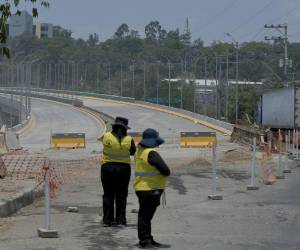 Las autoridades municipales han evitado profundizar sobre el estado actual del puente o los posibles trabajos correctivos que podrían realizarse.