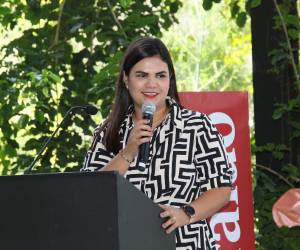 Lynda Marín, gerente de Asuntos Corporativos de Nestlé, durante el lanzamiento del proyecto de Escuelas Amigables con el Ambiente 2026.