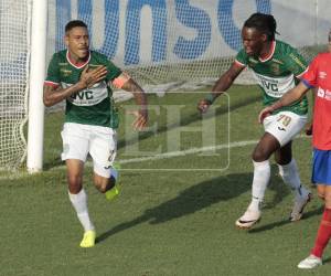 Henry Figueroa anotó el gol del triunfo de Marathón sobre el Olimpia.